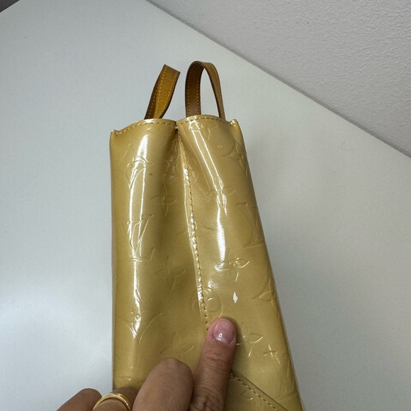 Pre Loved Louis Vuitton Monogram Vernis Reade PM - Picture 10 of 17